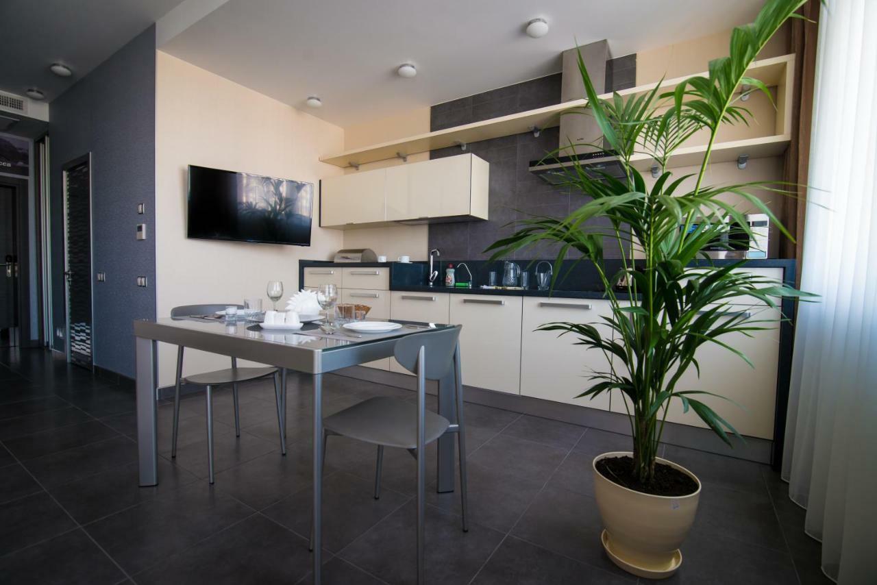 12Th Floor Apartments Odessa Exterior foto